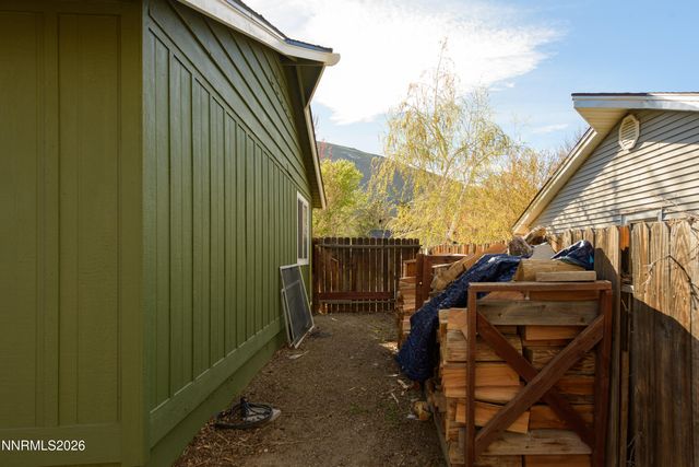 901 Sharrow Way, Carson City, NV 89703