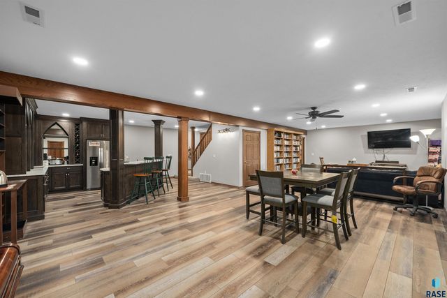 48190 265th St Street, Brandon, SD 57005