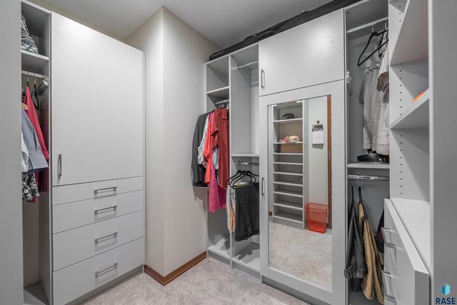 48190 265th St Street, Brandon, SD 57005