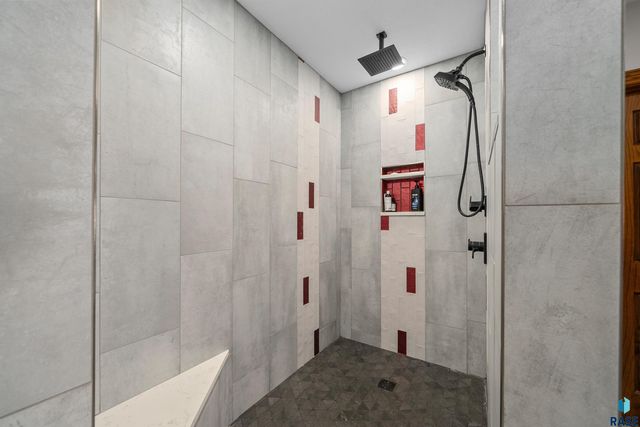 48190 265th St Street, Brandon, SD 57005