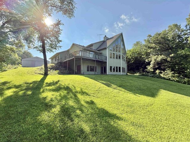 N7182 McCabe Road, Elkhorn, WI 53121