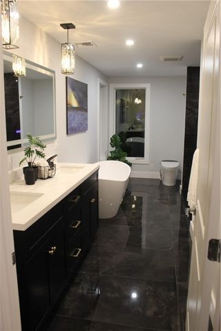 888 central ave Avenue, Pawtucket, RI 02861