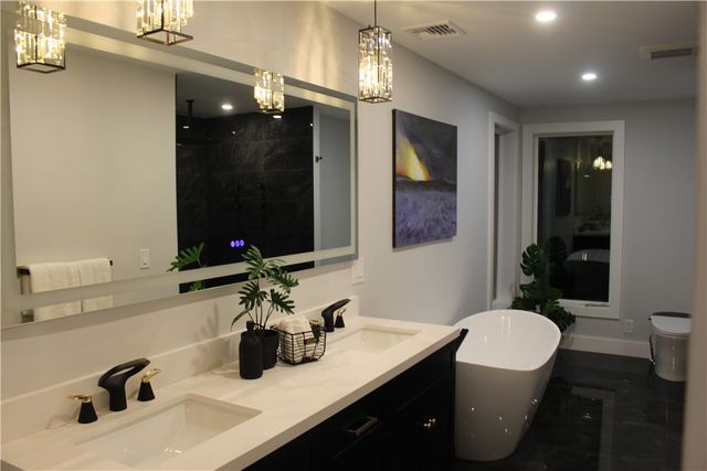 888 central ave Avenue, Pawtucket, RI 02861