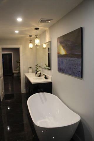 888 central ave Avenue, Pawtucket, RI 02861