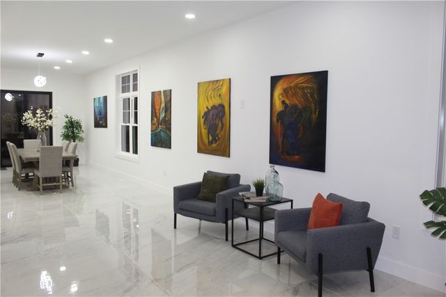 888 central ave Avenue, Pawtucket, RI 02861