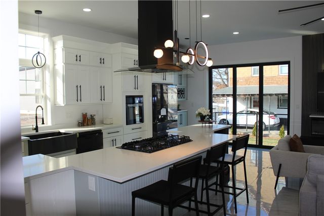 888 central ave Avenue, Pawtucket, RI 02861