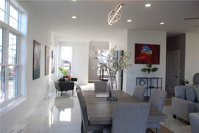 888 central ave Avenue, Pawtucket, RI 02861