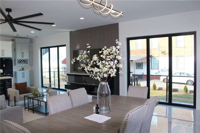 888 central ave Avenue, Pawtucket, RI 02861