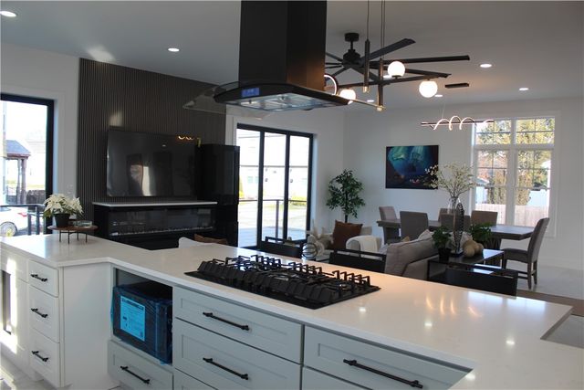 888 central ave Avenue, Pawtucket, RI 02861