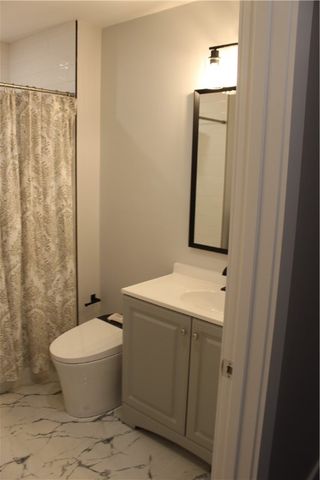 888 central ave Avenue, Pawtucket, RI 02861