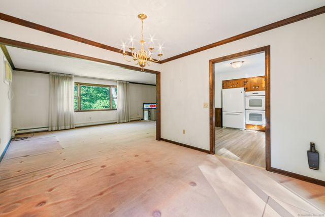 825 Jeremy Swamp Road, Southbury, CT 06488