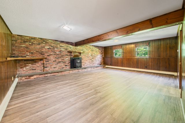 825 Jeremy Swamp Road, Southbury, CT 06488