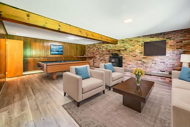 825 Jeremy Swamp Road, Southbury, CT 06488