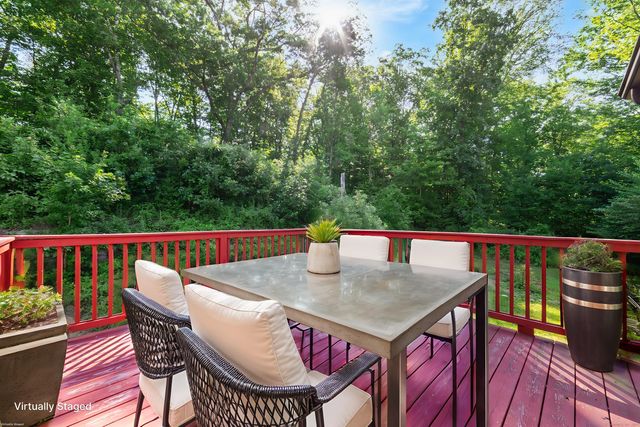 825 Jeremy Swamp Road, Southbury, CT 06488