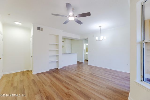 8539 GATE Parkway 1537, Jacksonville, FL 32216