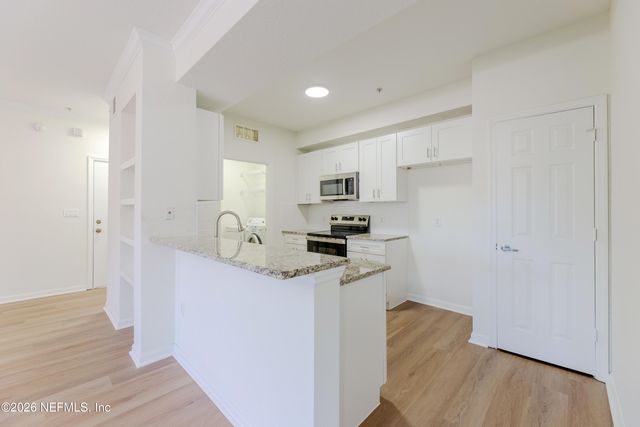 8539 GATE Parkway 1537, Jacksonville, FL 32216