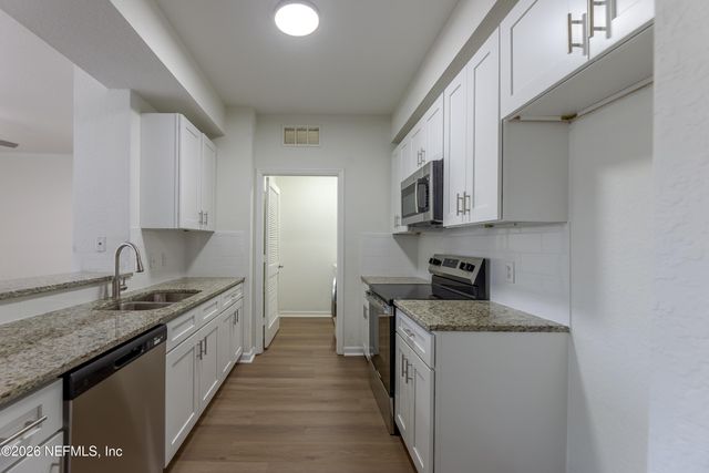 8539 GATE Parkway 1537, Jacksonville, FL 32216
