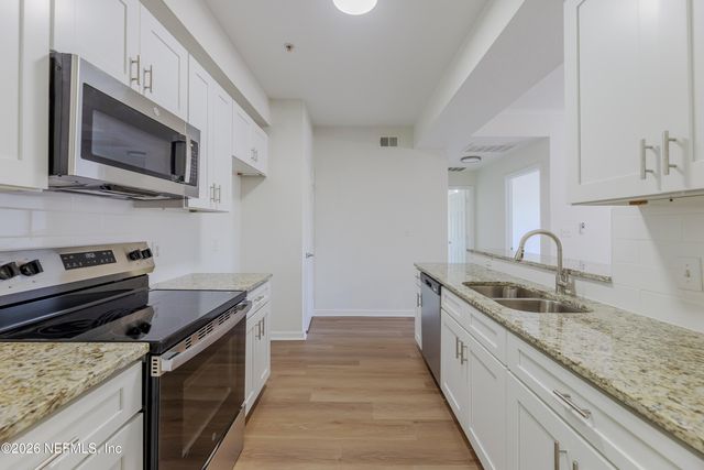 8539 GATE Parkway 1537, Jacksonville, FL 32216