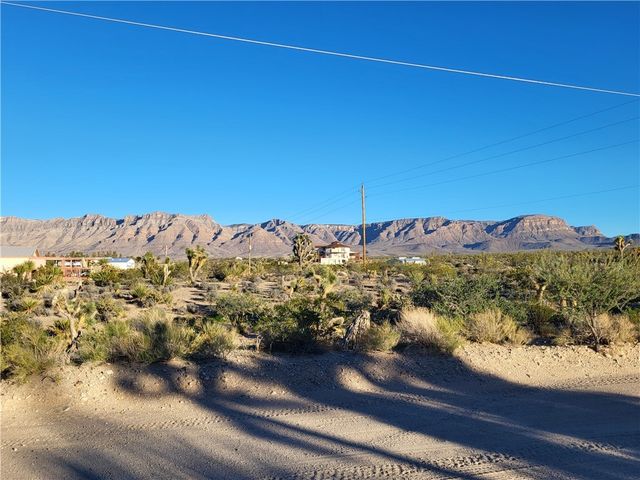 735 W Campanile Drive, Meadview, AZ 86444