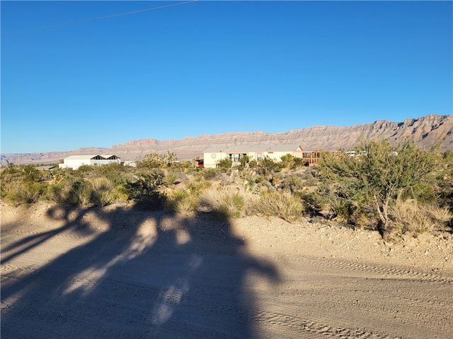 735 W Campanile Drive, Meadview, AZ 86444