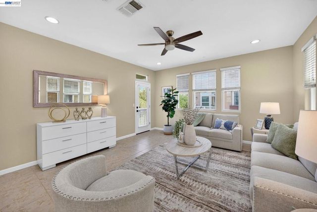 40807 Tomales Ter, Fremont, CA 94538
