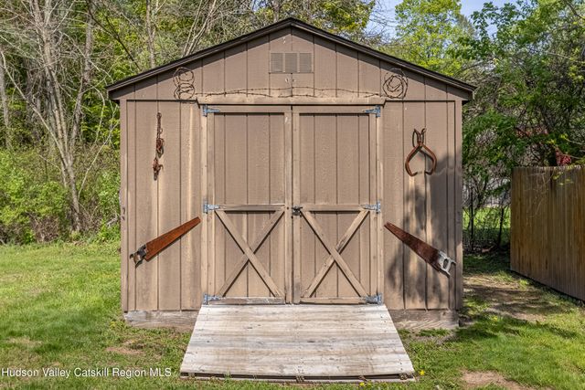 110 Cottontail Lane, Woodstock, NY 12498