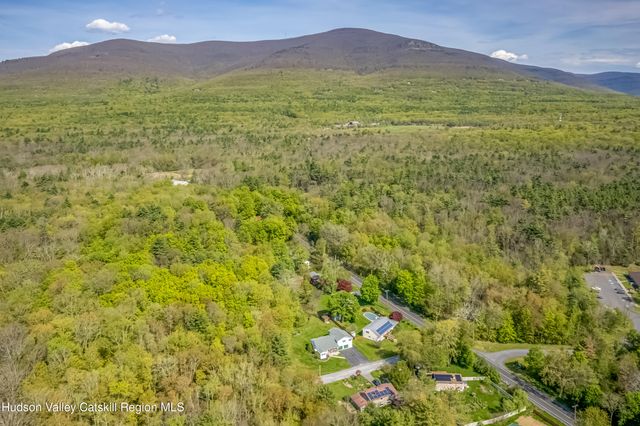 110 Cottontail Lane, Woodstock, NY 12498