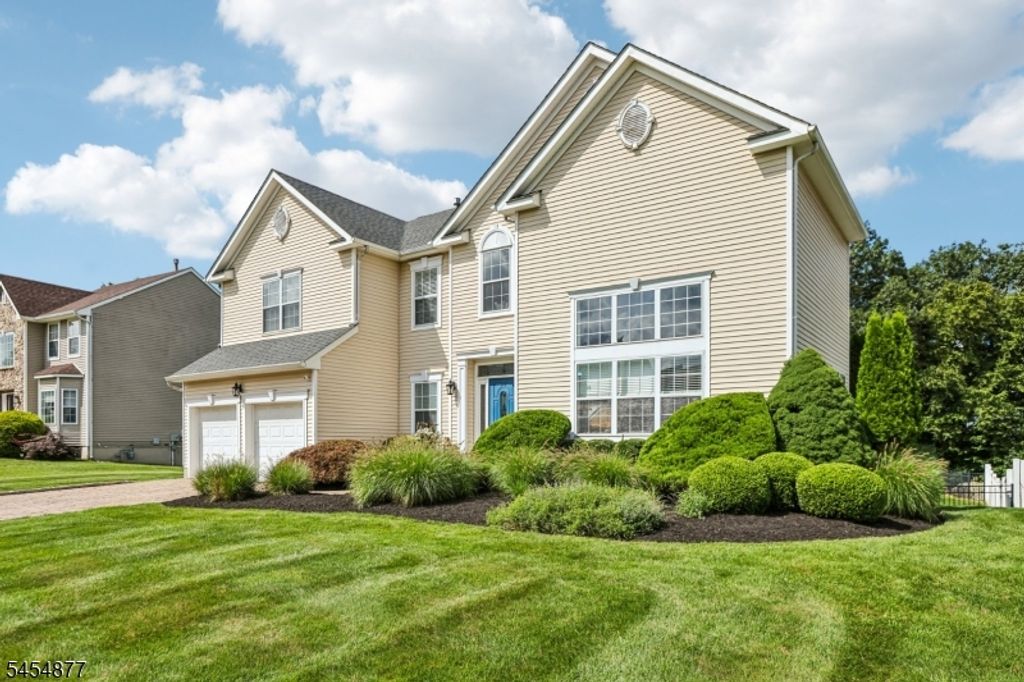 176 Fox Hill Ct, Jefferson Twp., NJ 07849 — photo 2