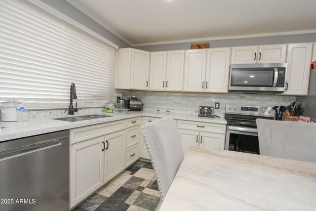 3840 W SIERRA Street, Phoenix, AZ 85029