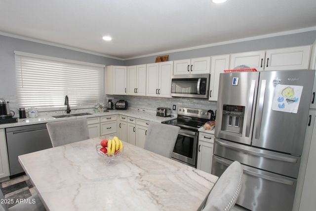 3840 W SIERRA Street, Phoenix, AZ 85029