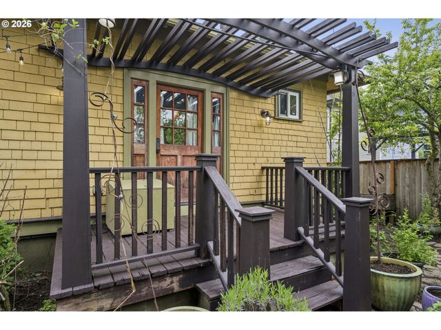 26 Ne PRESCOTT St, Portland, OR 97211