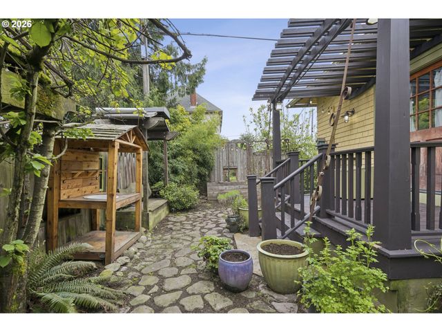 26 Ne PRESCOTT St, Portland, OR 97211