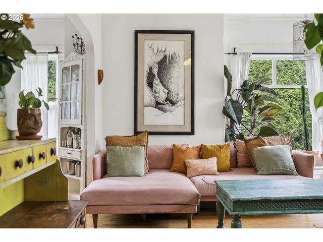26 Ne PRESCOTT St, Portland, OR 97211
