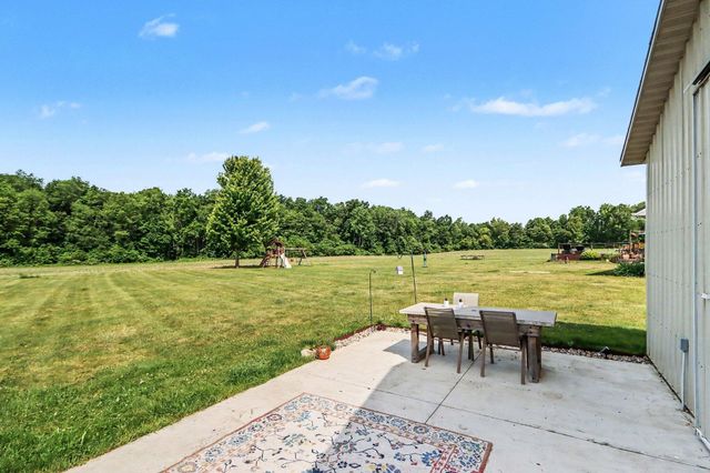 52638 Oak Plains Road, Three Rivers, MI 49093