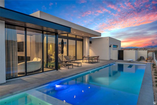 63 E COLIMA RD, Washington, UT 84780