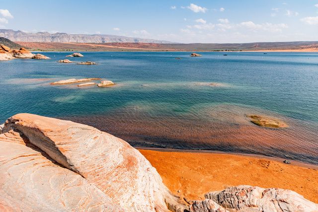 63 E COLIMA RD, Washington, UT 84780