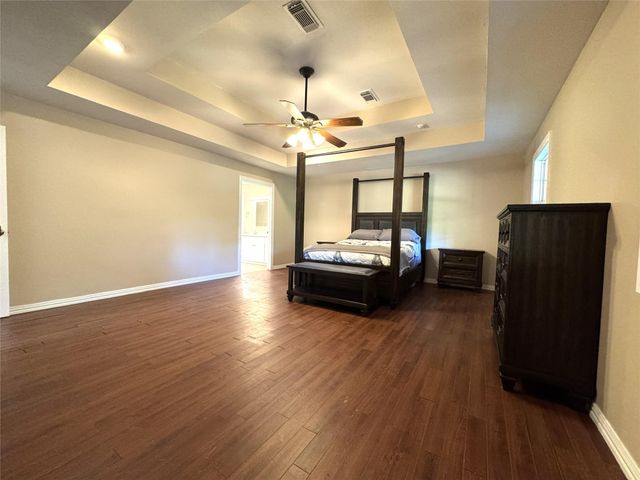 275 Buffalo Run E, Livingston, TX 77351