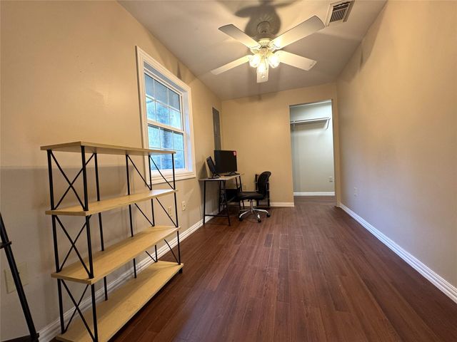 275 Buffalo Run E, Livingston, TX 77351