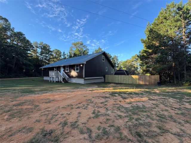 275 Buffalo Run E, Livingston, TX 77351