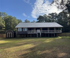 275 Buffalo Run E, Livingston, TX 77351