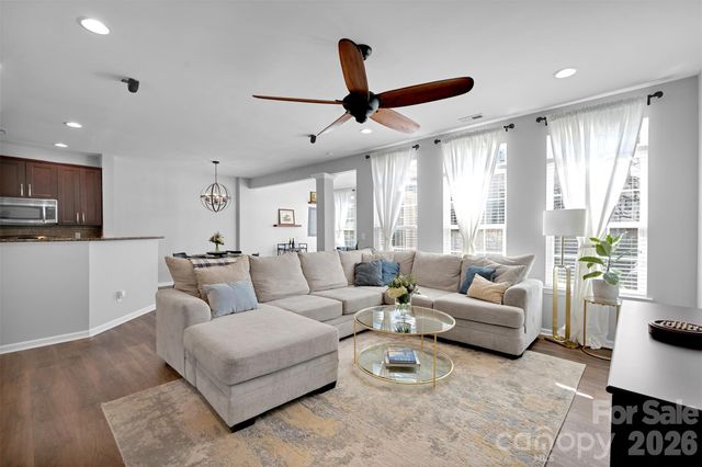 3353 Park South Station Boulevard, Charlotte, NC 28210