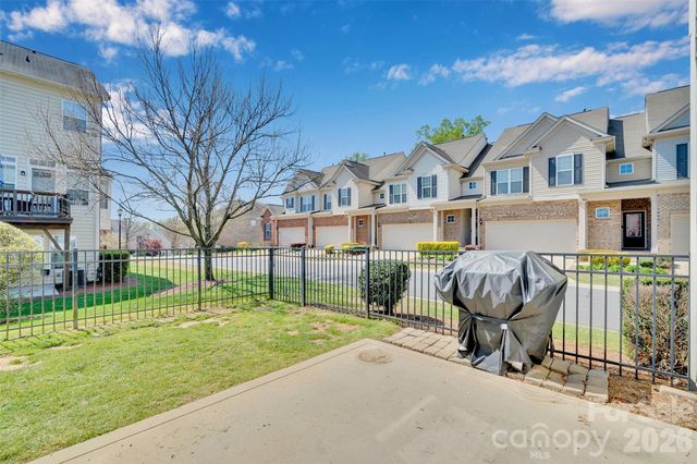 3353 Park South Station Boulevard, Charlotte, NC 28210