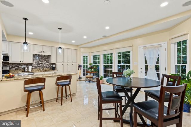 7111 TANWORTH DR, Springfield, VA 22152