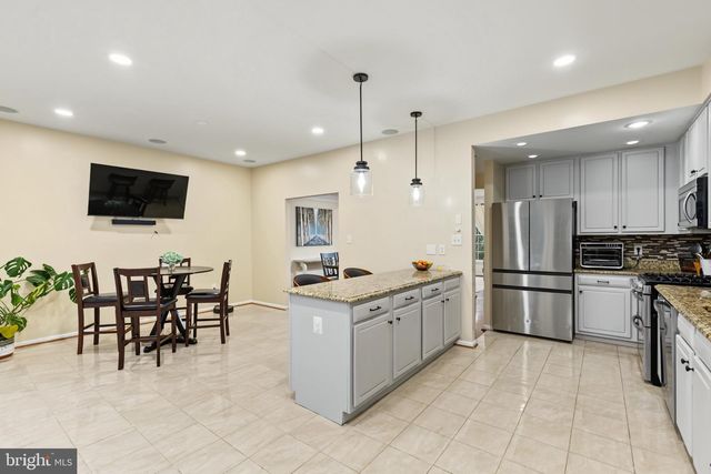 7111 TANWORTH DR, Springfield, VA 22152