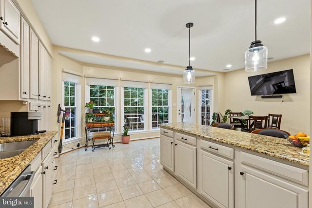 7111 TANWORTH DR, Springfield, VA 22152