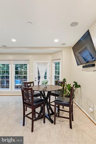 7111 TANWORTH DR, Springfield, VA 22152