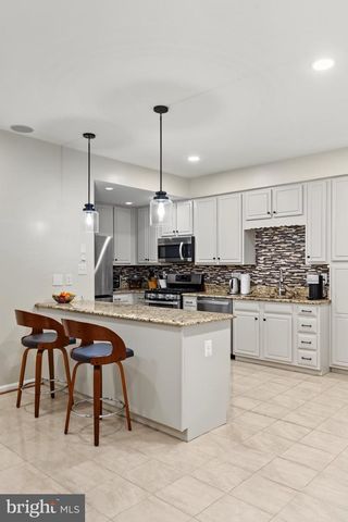 7111 TANWORTH DR, Springfield, VA 22152