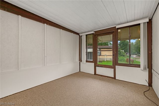 12 Overland Drive, Olmsted Twp, OH 44138