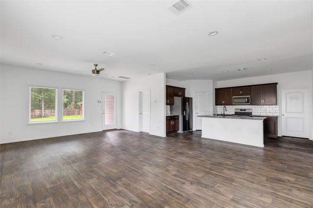 2514 S Colosseum Court, New Caney, TX 77357