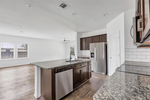 2514 S Colosseum Court, New Caney, TX 77357
